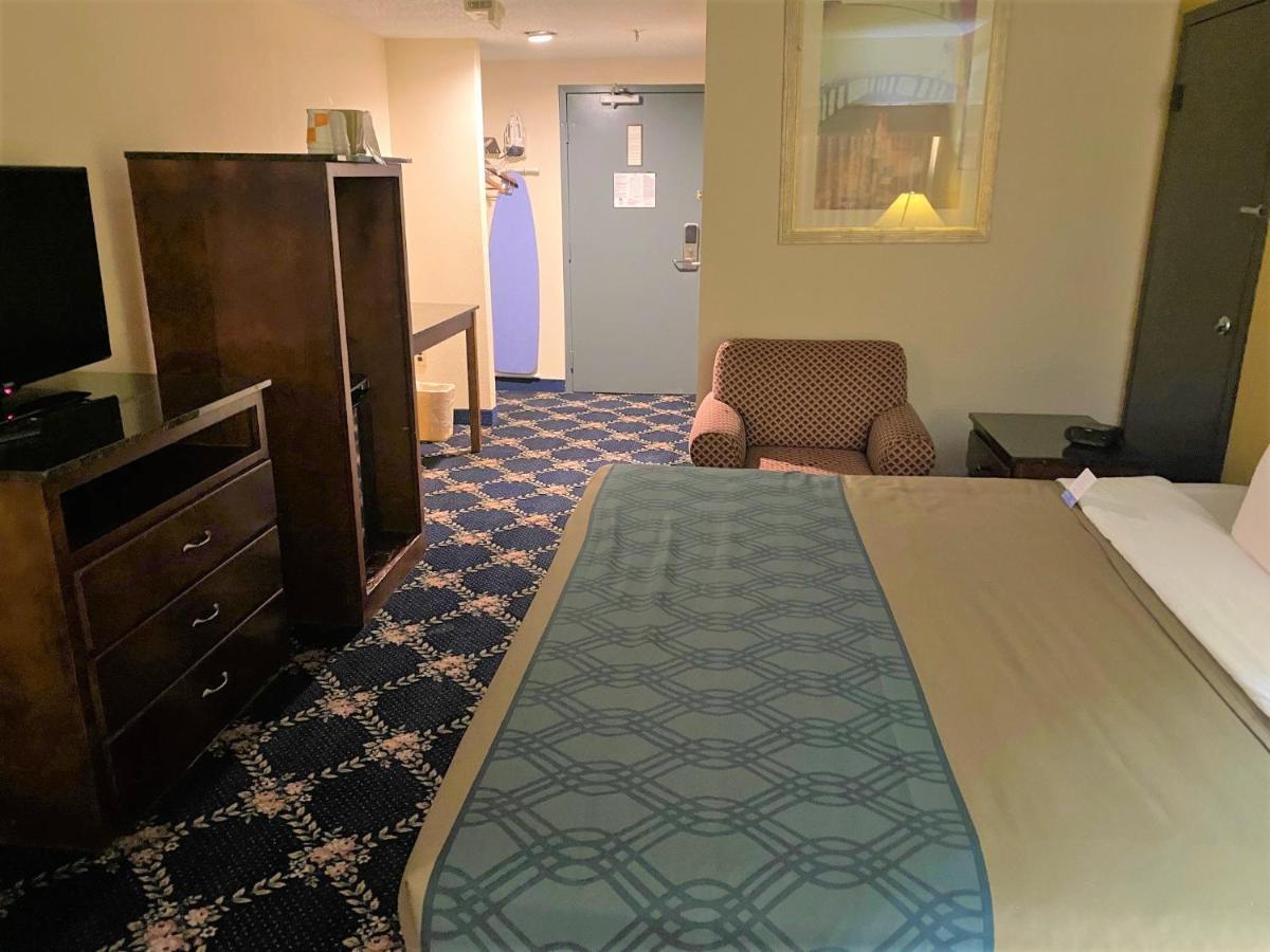 Rodeway Inn Сандстон Номер фото
