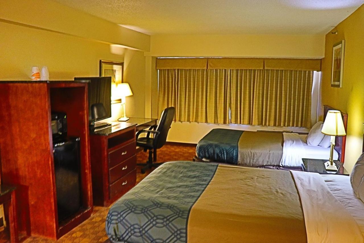 Rodeway Inn Сандстон Экстерьер фото