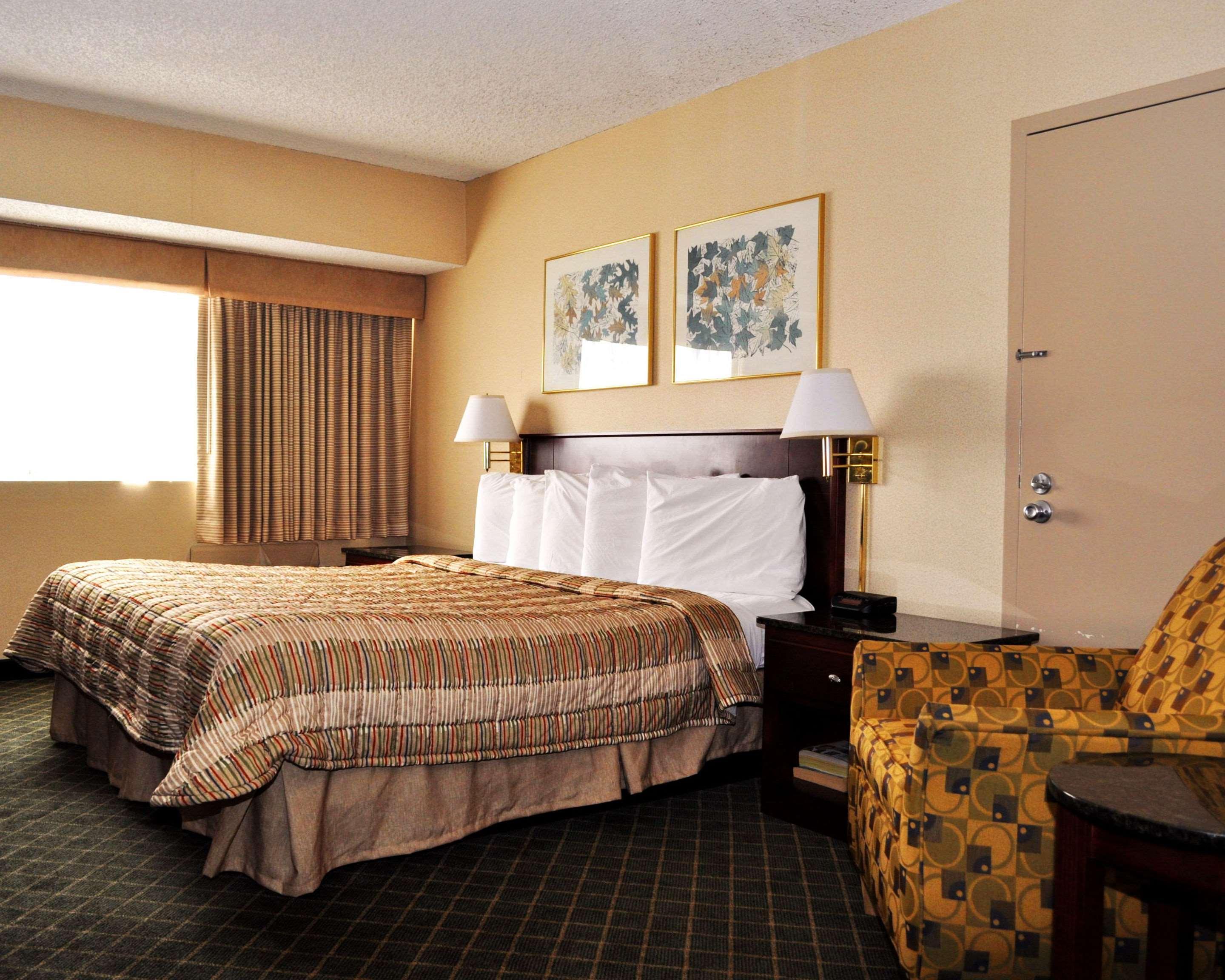 Rodeway Inn Сандстон Экстерьер фото