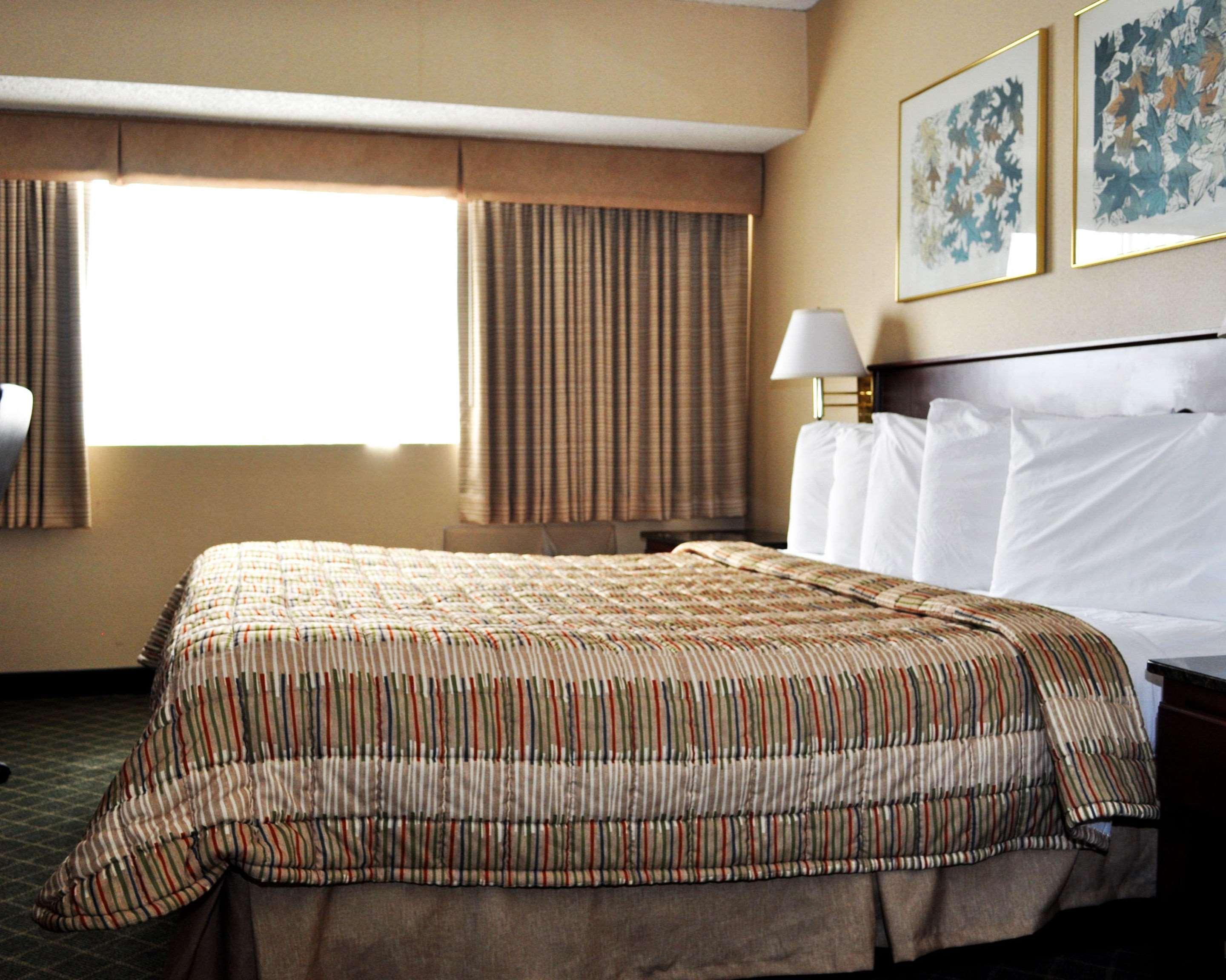 Rodeway Inn Сандстон Экстерьер фото