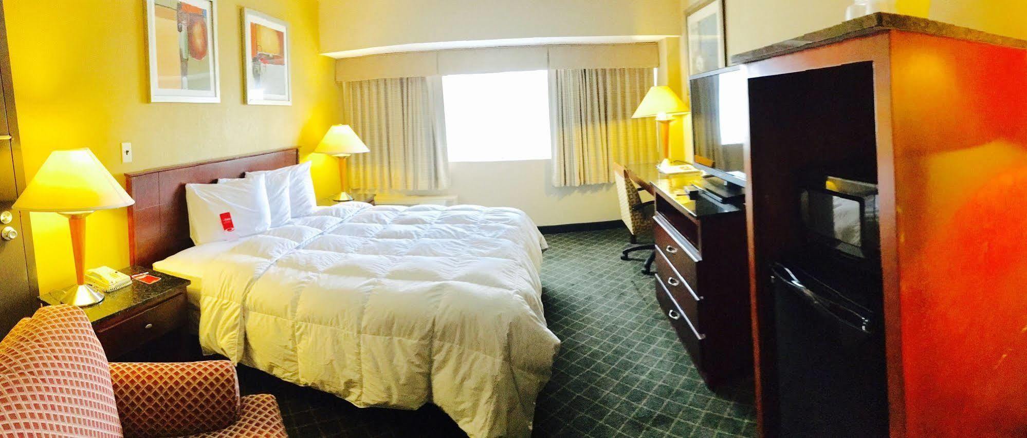 Rodeway Inn Сандстон Экстерьер фото